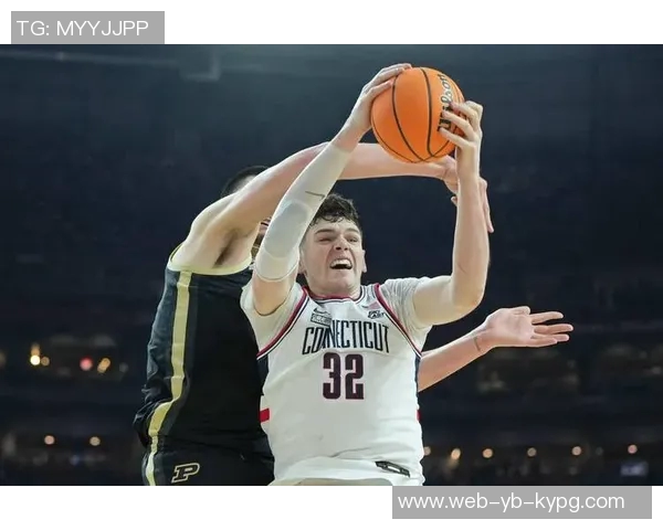 杨瀚森回应质疑让开拓者重拾信心不再怀念艾顿的日子